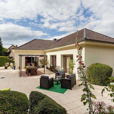 Отель La Rose Tremiere Wintzenheim-Kochersberg Экстерьер фото